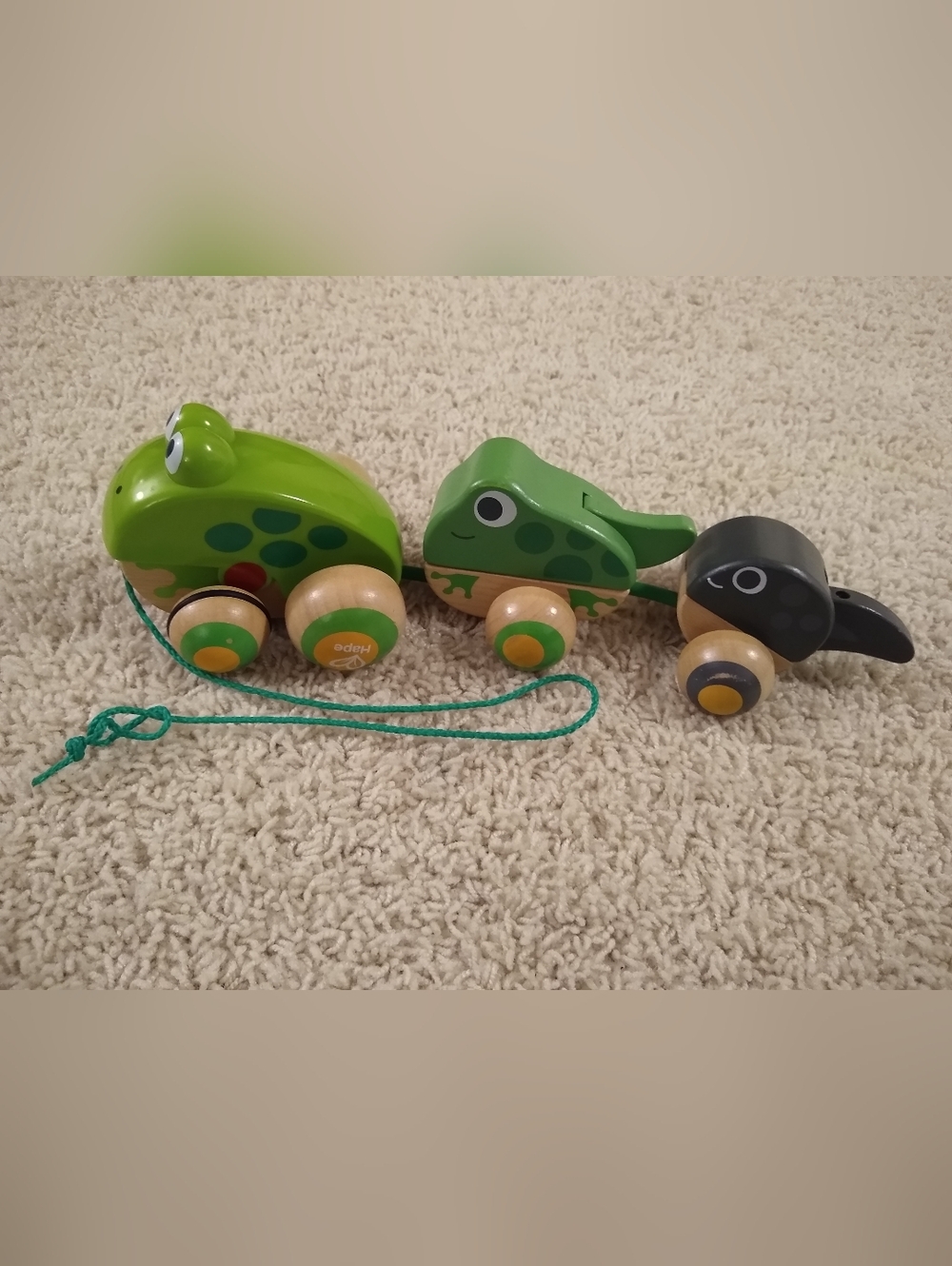 Hape Pull Along Frog Family
